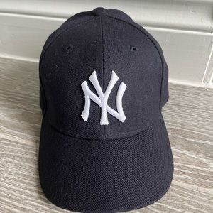 New York Yankees Navy Wool Hat Size 6 3/4”